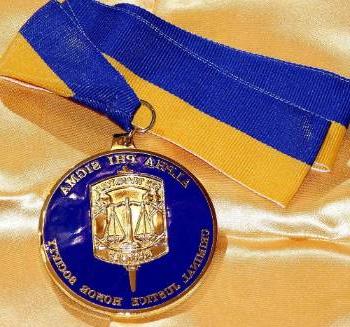 Honor Society medallion